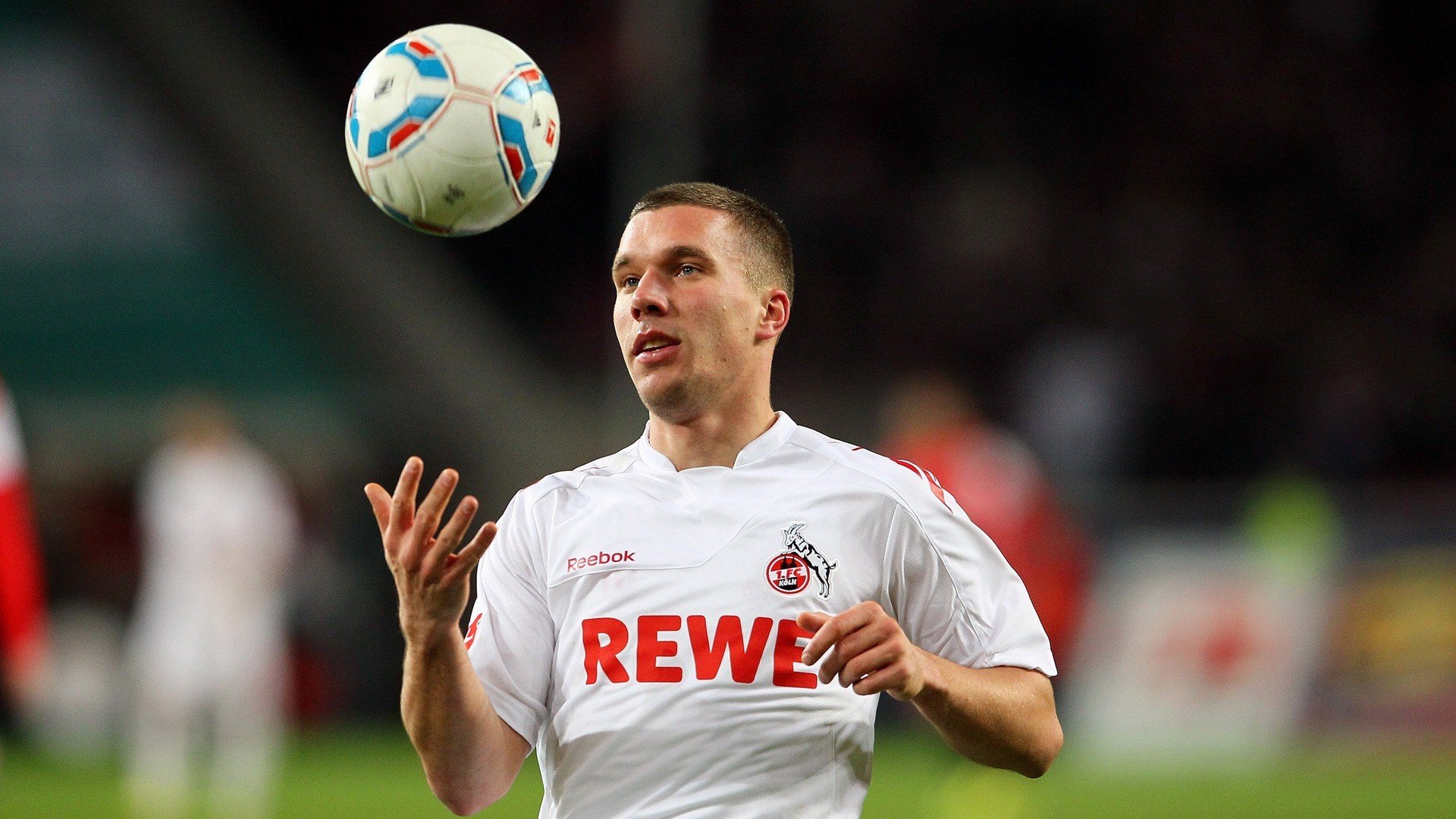 跨界奇迹，新疆队翻盘太阳，小贾伦在英超争冠接管比赛