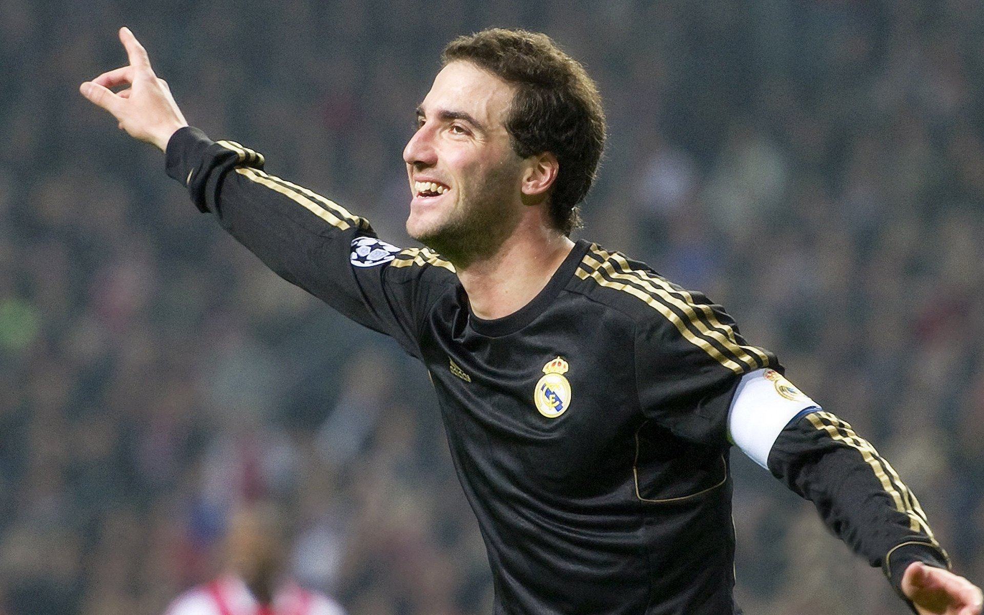 开云体育视频直播-欧文单骑破阵，绿军铁锁横江，当极致进攻撞上窒息防守