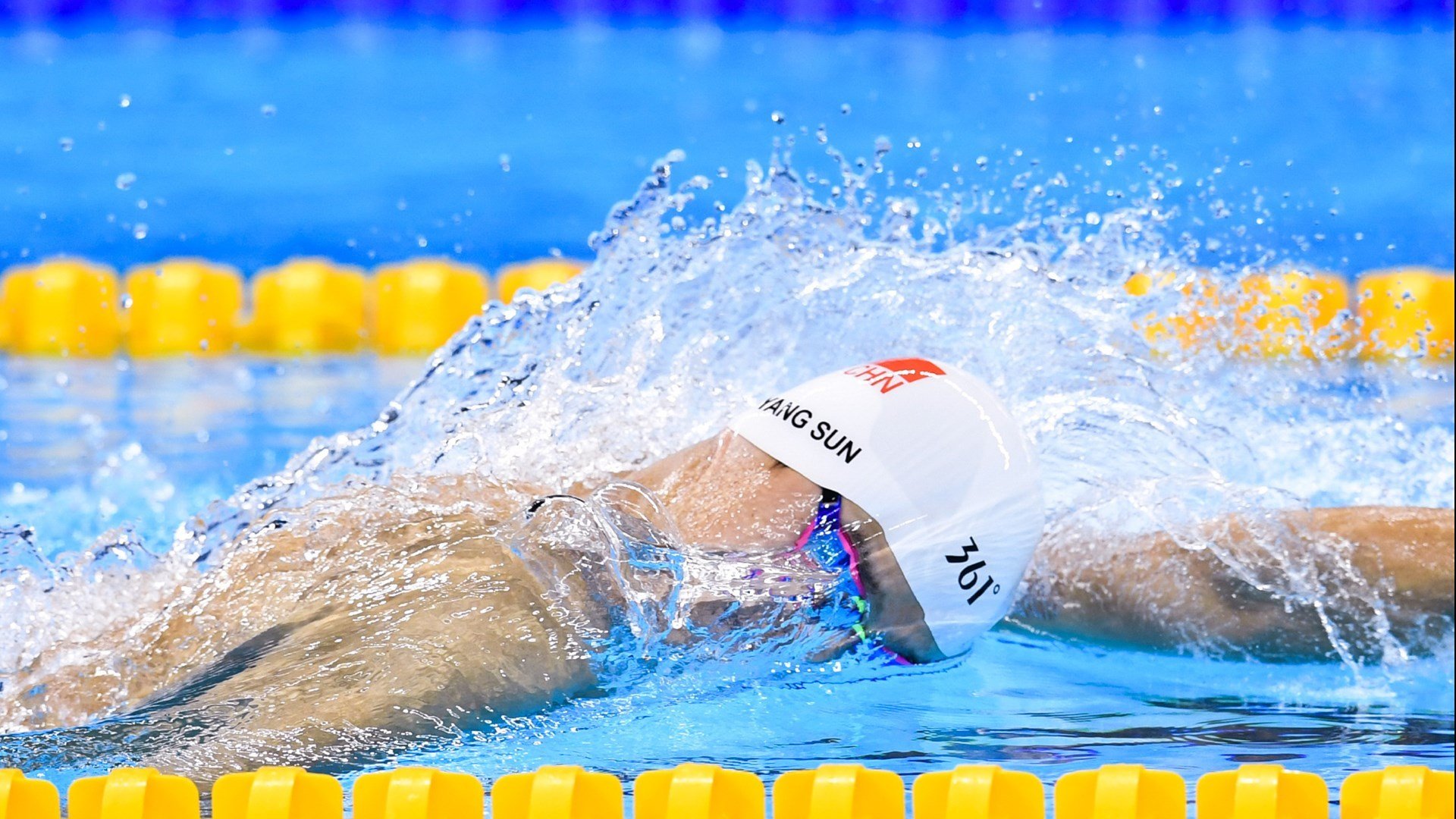 魔术碾压天津队，孙铭徽刷新纪录，一场载入史册的篮球盛宴